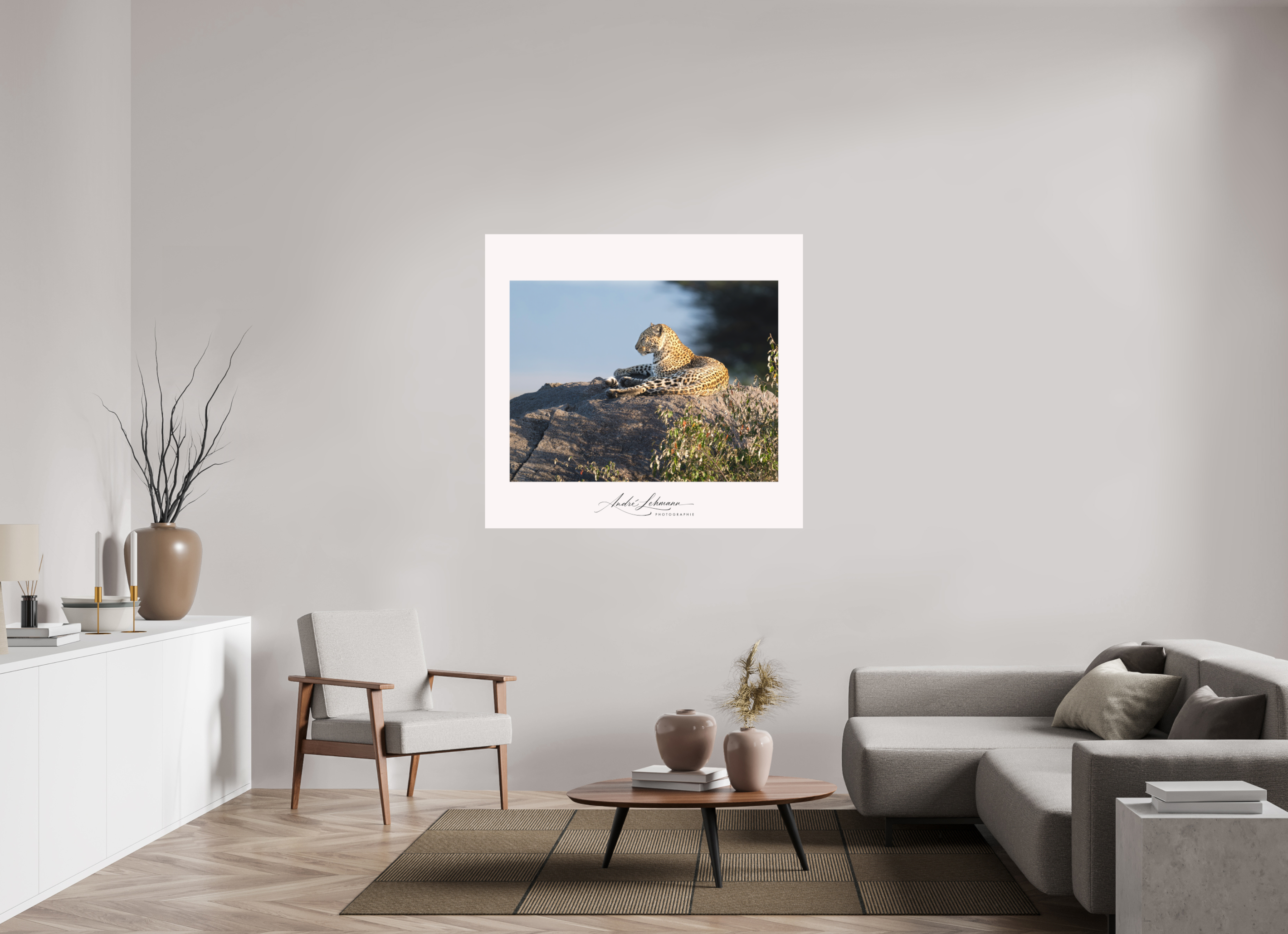 129.7 x 120 cm, Foto-Druck auf Alu-Dibond Leopard scanning the horizon (Alu dibond)